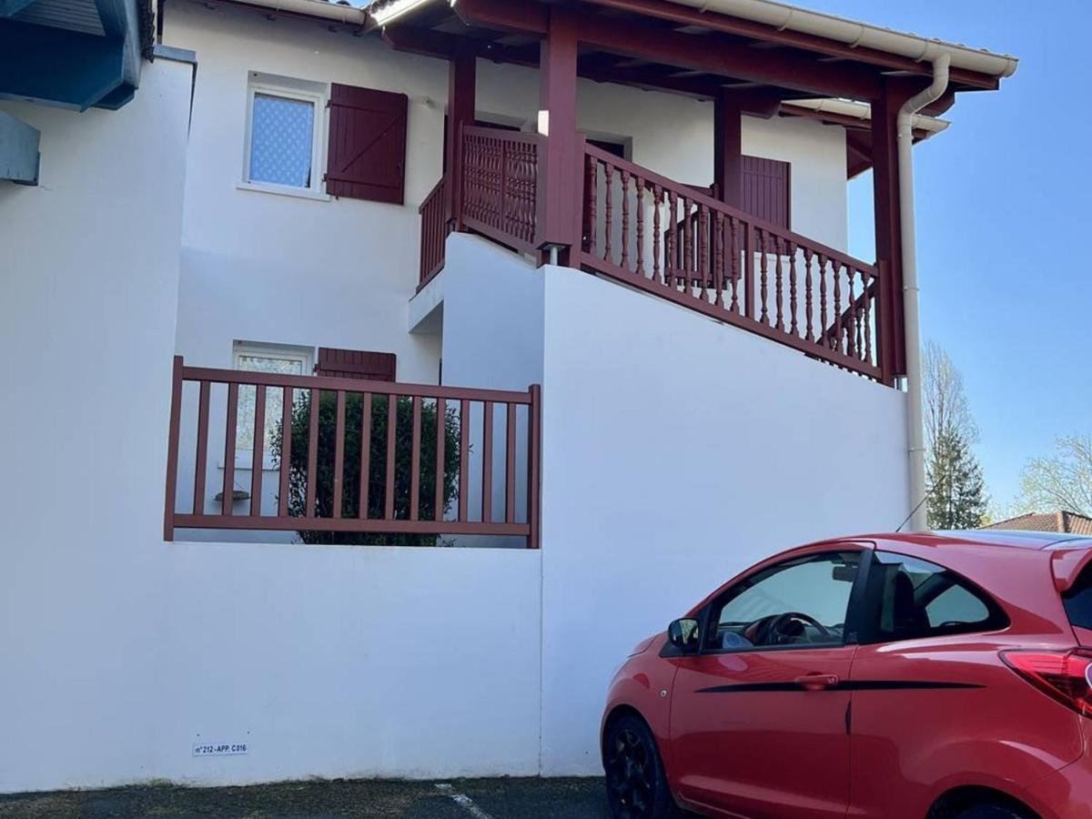 Appartement T1 Bis Avec Terrasse Et Piscine A Cambo-Les-Bains, 1 Chambre, Parking Prive - Fr-1-495-4 Екстериор снимка